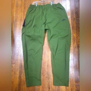 Nike XL Olive Green Tech Pants